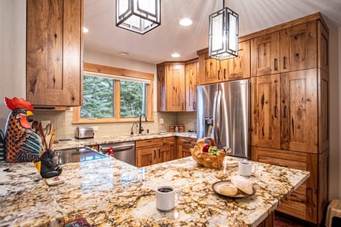 Condo, Multiple Beds, Patio, Mountain View (Ridge Condo 2616) | Private kitchen | Dining tables