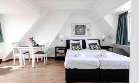 Apartment | 1 bedroom, bed sheets