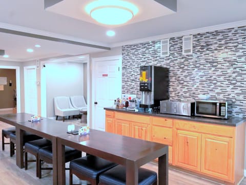 Free daily full breakfast