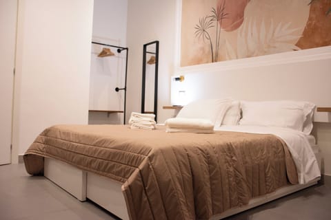 In-room safe, free WiFi