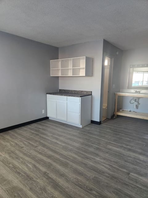 Basic Studio | Interior