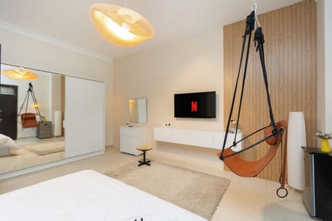 Comfort Studio, City View | Iron/ironing board, free WiFi, wheelchair access