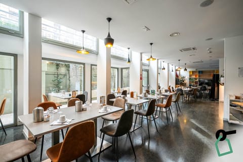 Daily buffet breakfast (EUR 17 per person)