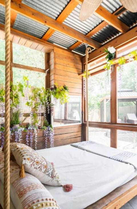 Sauna, body treatments, aromatherapy, Swedish massages, Thai massages