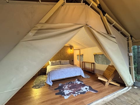 Deluxe Cabin, Mountain View