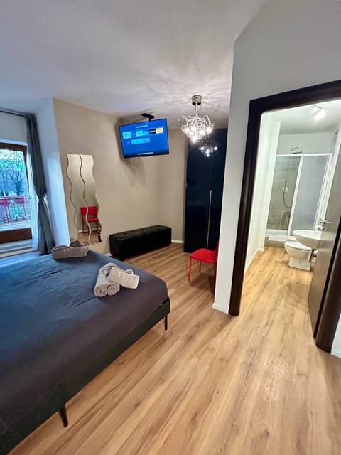 Superior Double Room, Lake View, Overwater | Desk, laptop workspace, free WiFi