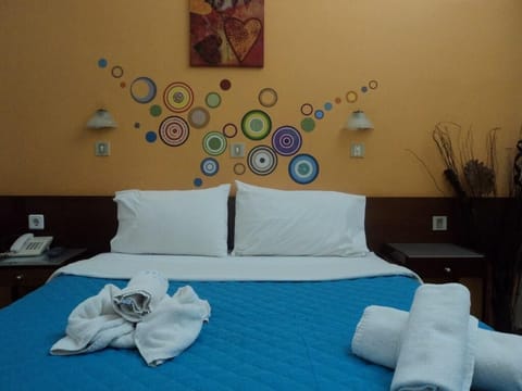 Double Room | Desk, free WiFi