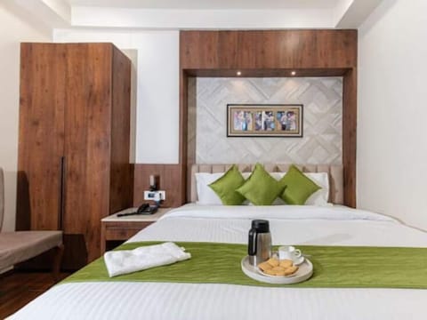 Deluxe Room | Soundproofing, iron/ironing board, WiFi (free)
