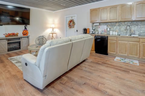 House (1 Bedroom) | Interior