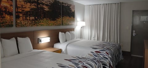 Desk, laptop workspace, free WiFi, bed sheets