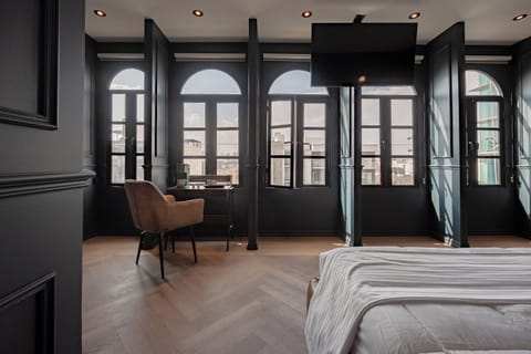 Premium Suite, City View | Premium bedding, down comforters, memory foam beds, laptop workspace