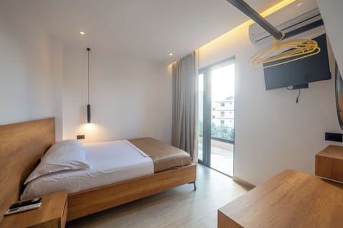 Deluxe Double Room, Balcony | Soundproofing, free WiFi