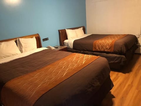 Desk, laptop workspace, free WiFi, wheelchair access