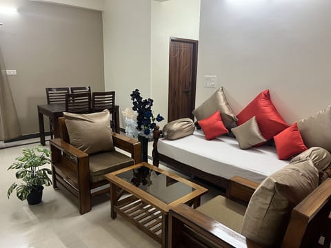 Family Apartment, Balcony | Egyptian cotton sheets, premium bedding, memory foam beds