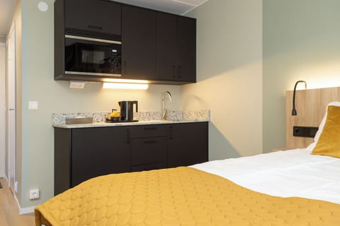 Double or Twin Room | Desk, laptop workspace, free WiFi