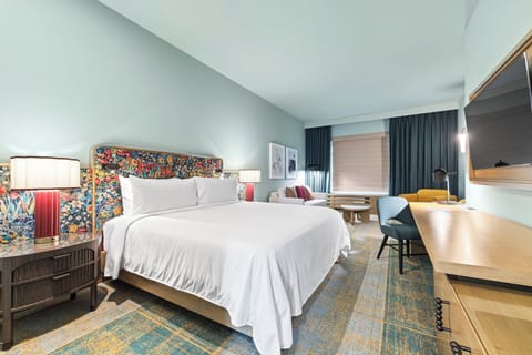 Standard Room, 1 King Bed