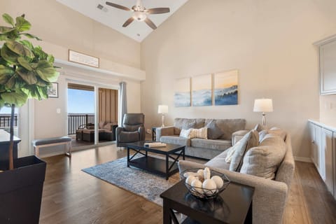 Condo, Multiple Beds, Balcony (The Lakeview Penthouse) | Living area