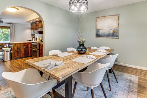 House (4 Bedrooms) | Interior