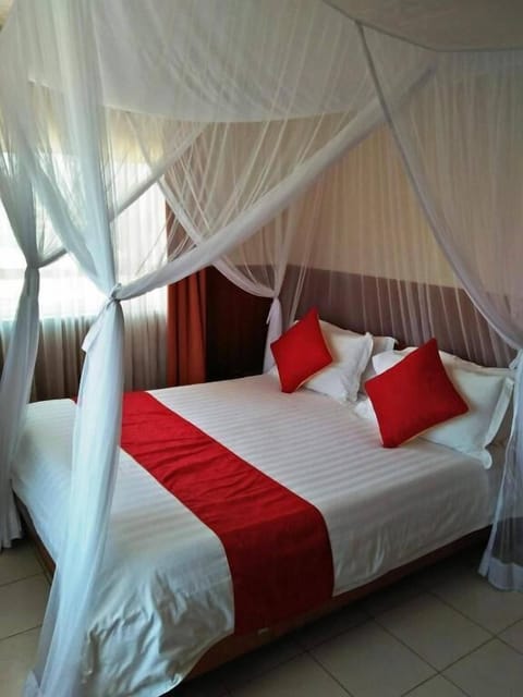 Deluxe Double Room | Free WiFi, bed sheets
