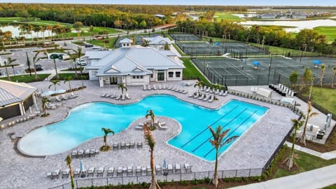 Condo, 3 Bedrooms | Pool