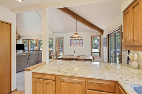 House, 3 Bedrooms | Interior