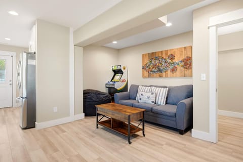 House (4 Bedrooms) | Living area | 65-inch Smart TV with digital channels