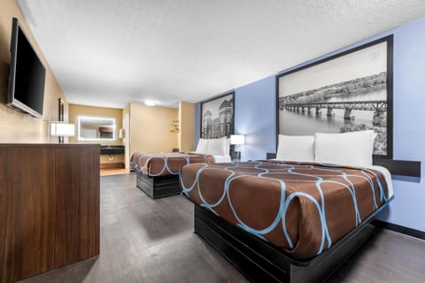 In-room safe, desk, iron/ironing board, rollaway beds