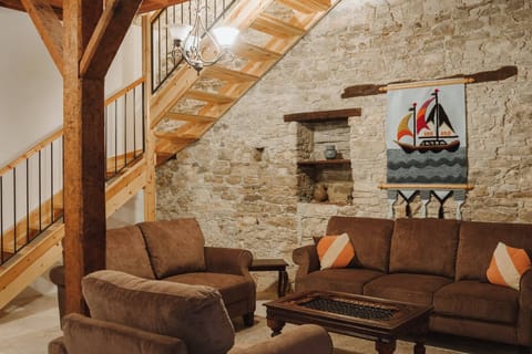 Villa, 3 Bedrooms, Balcony | Living room