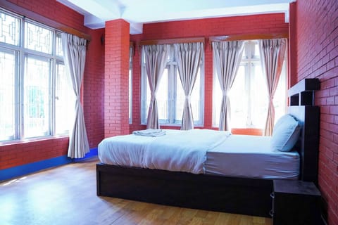 Apartment, 2 Bedrooms, Smoking, Balcony | 2 bedrooms