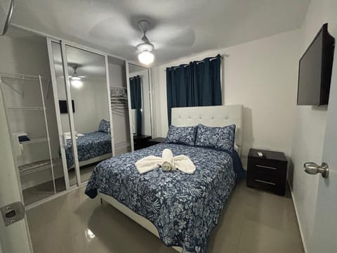Comfort Studio | Blackout drapes, iron/ironing board, free WiFi