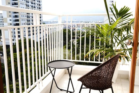 Standard Apartment, Balcony, Mountain View | Balcony