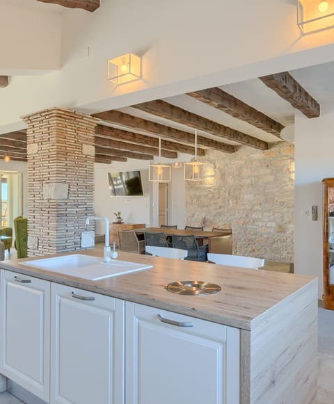 Villa, 3 Bedrooms, Private Pool, Garden View | Interior