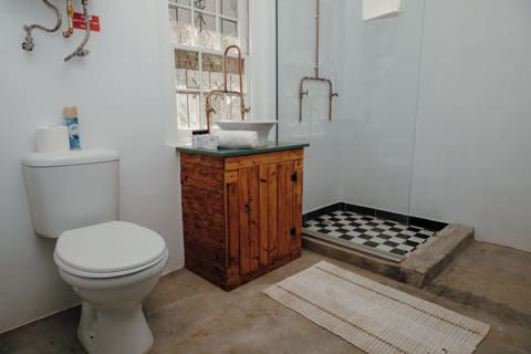 Standard Double Room | Desk, free WiFi