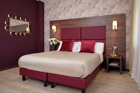 Classic Double Room, Balcony | Minibar, in-room safe, soundproofing, free WiFi
