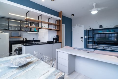 Basic Apartment | Private kitchen