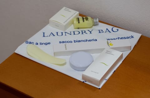 Shower, rainfall showerhead, free toiletries, hair dryer