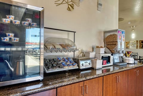 Free daily on-the-go breakfast