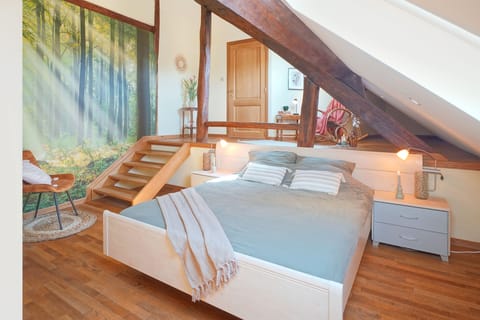 Deluxe Double Room, Pets Not Allowed, Courtyard View | Free WiFi