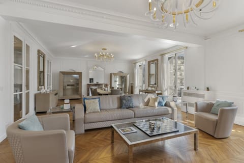 House | 5 bedrooms