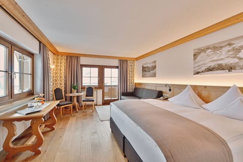 Comfort Double Room, Balcony, Mountain View | In-room safe, desk, free WiFi