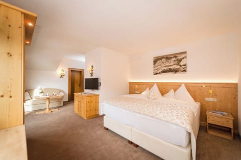 Comfort Double Room, Balcony, Mountain View | In-room safe, desk, free WiFi