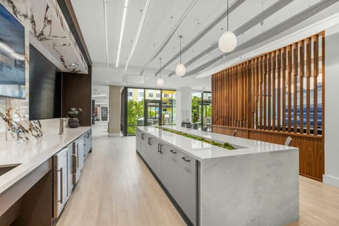 Luxury Apartment, 2 Bedrooms, Kitchen | Private kitchen | Espresso maker, coffee/tea maker, fridge, microwave