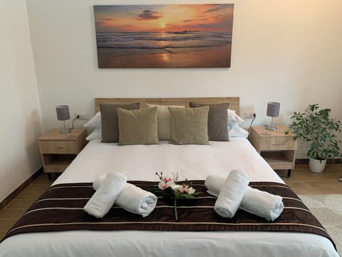 Comfort Double Room, Courtyard View | In-room safe, soundproofing, iron/ironing board, free WiFi