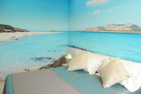 Desk, blackout drapes, soundproofing, free WiFi