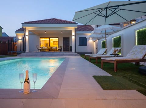 House (Lux Vintage House Bella Vita Biograd ) | Outdoor pool