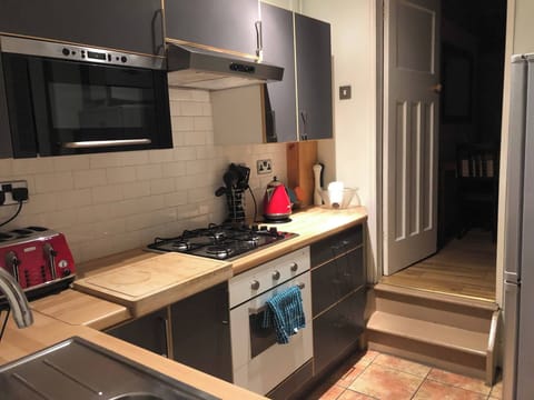 Apartment, 2 Bedrooms, City View | Interior