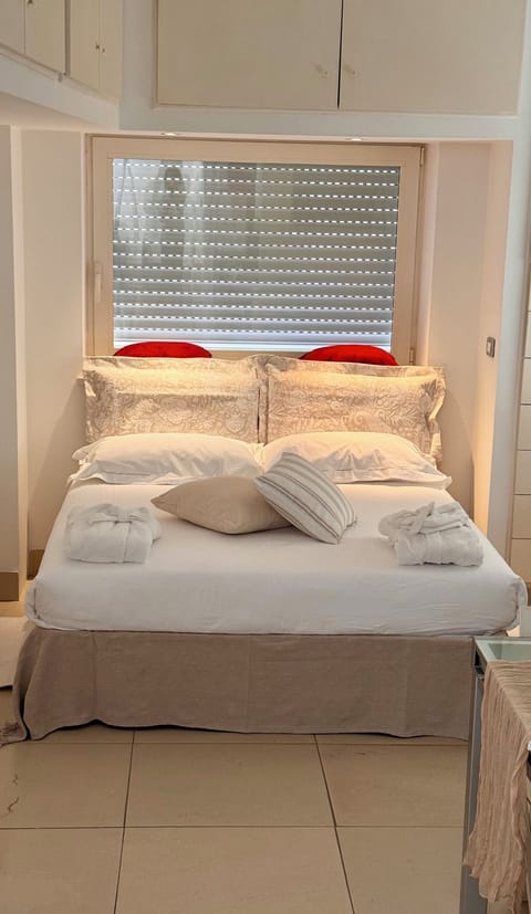 Comfort Apartment, City View | Blackout drapes, iron/ironing board, free WiFi