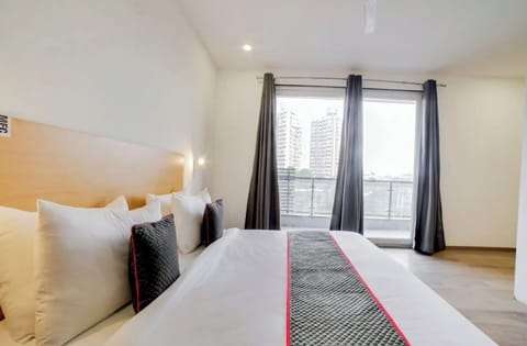 Superior Double Room, Balcony, City View | In-room safe, desk, laptop workspace, iron/ironing board