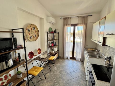 Comfort Condo, Sea View | Private kitchen | Espresso maker, electric kettle, toaster