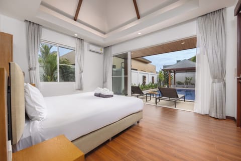 Design Villa, 2 Bedrooms, Private Pool, Pool View | In-room safe, iron/ironing board, free WiFi